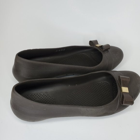 Crocs Wm's Size 11  Gianna Brown Round Toe Waterproof Slip On  Bow Ballet Flats. - Picture 4 of 10